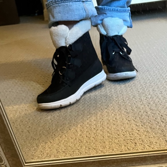 Sorel Out and About Leopard print boots size 9 - Picture 5 of 10